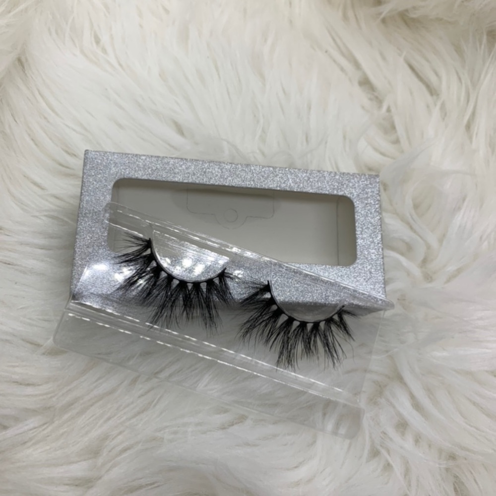 Mink Lash extensions - Picture 5 of 9